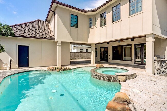 Photo - 3749 Olympia Dr House