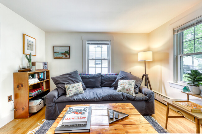 Building Photo - 22 Seaview Ave
