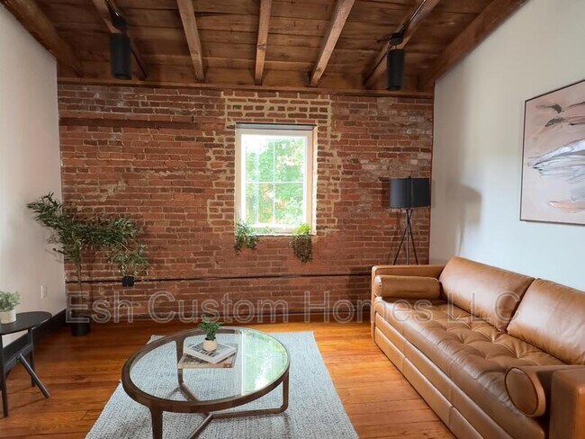 Foto del edificio - 437 W Grant St