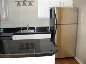 Foto del edificio - 1000 W 26th St