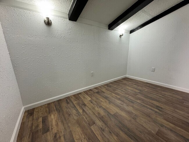 Foto del edificio - Rent to Own this beautiful 4 Bedroom 2 Ful...