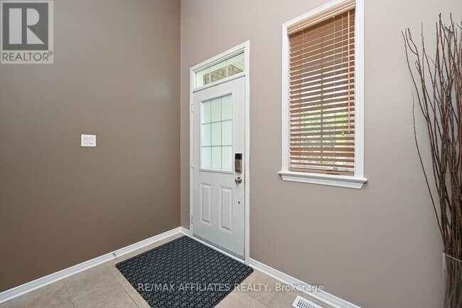 Building Photo - 289 Harthill Way