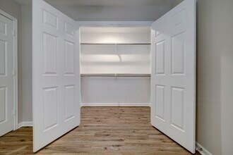 Building Photo - 513 Ridge St