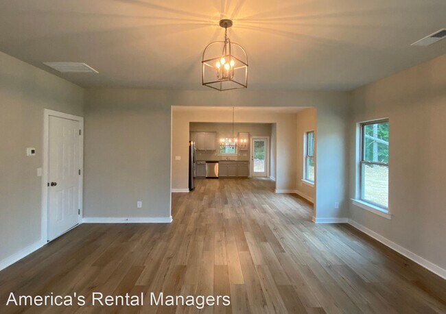 Building Photo - 3 br, 2 bath House - 1495 Brookhaven Drive