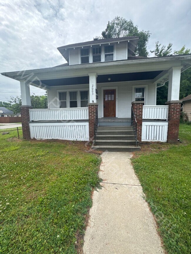 Foto del edificio - 2003 W Genesee Ave