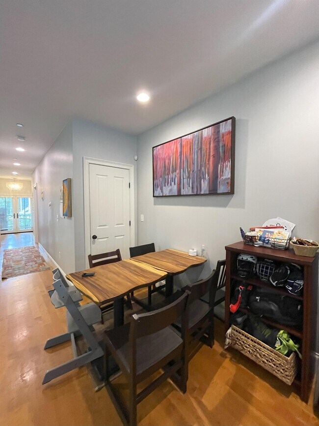 Building Photo - 14 Bolster St