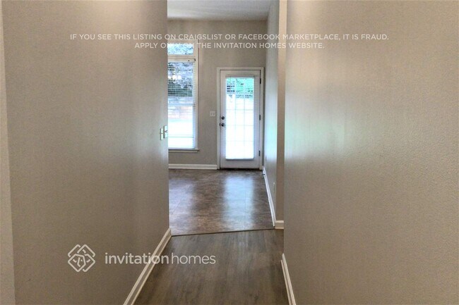 Building Photo - 1035 Fairview Club Cir