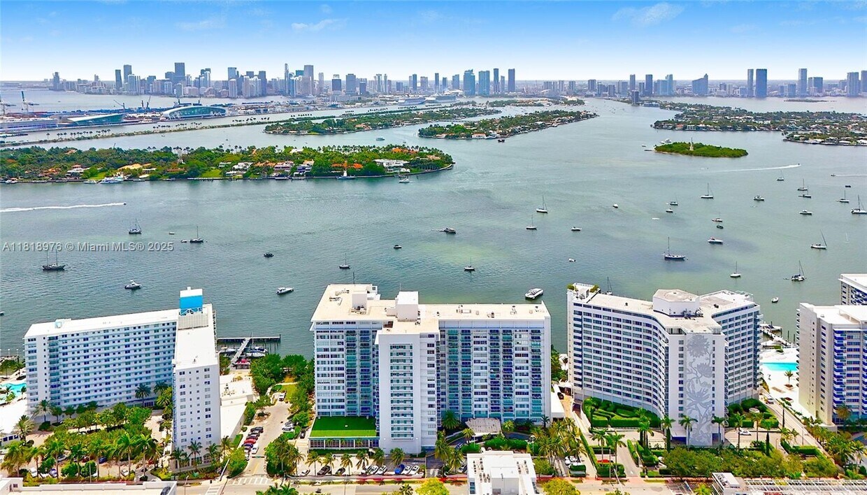 Foto principal - 1000 West Ave