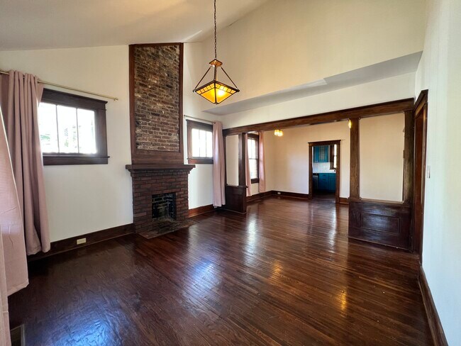 Foto del edificio - 2428 Jefferson Ave