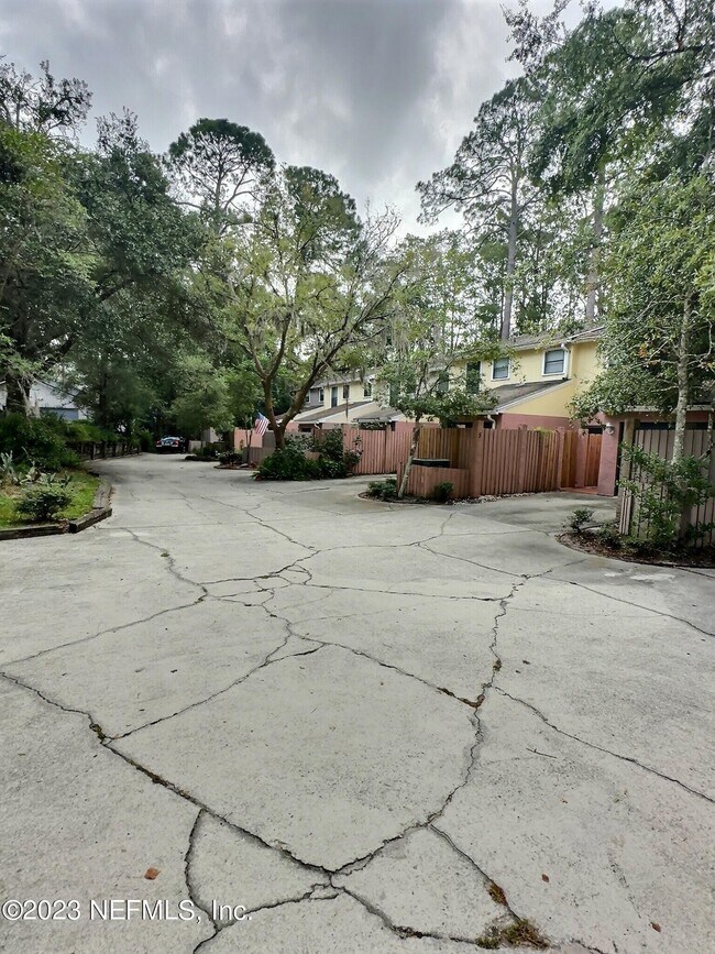 Building Photo - 5568 La Moya Ave