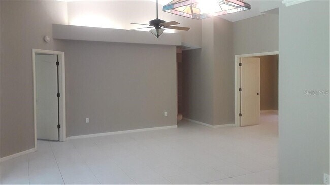 Building Photo - 6128 Nicole Dr