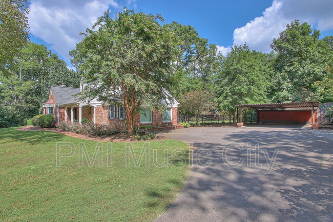 Building Photo - 3700 Estes Rd