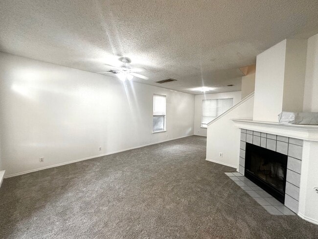 Building Photo - 512 Dusty Leather Ct