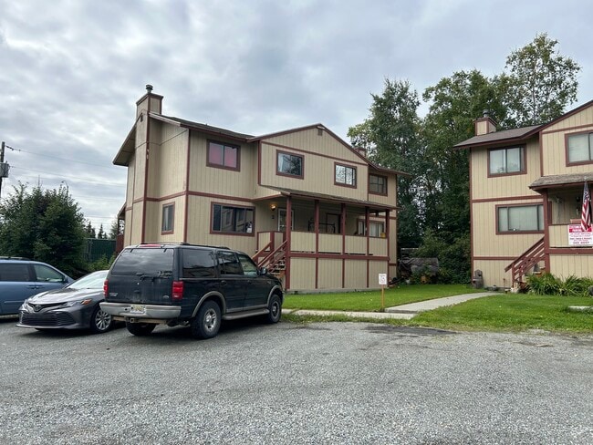 Building Photo - Denali St