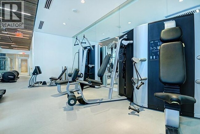 Building Photo - 777 Richards St