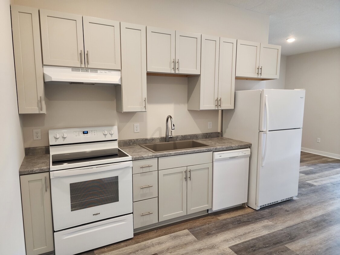 Building Photo - 1896 Building