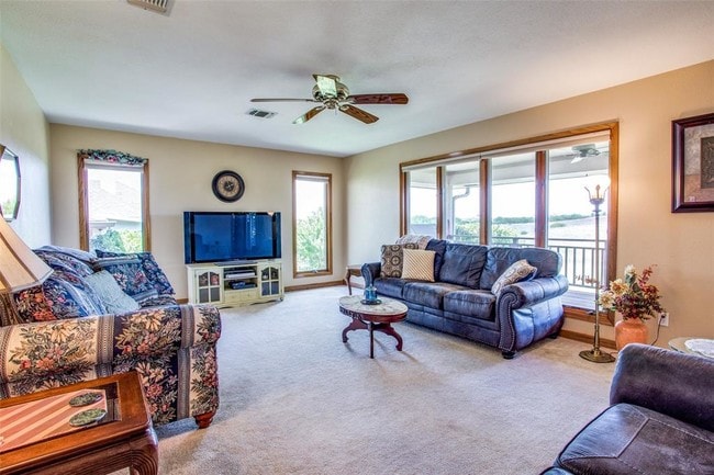 Building Photo - 8418 Golf Club Cir