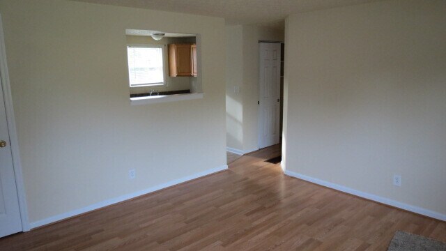 Building Photo - 1741 Ripplebrook Rd