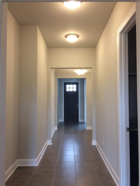 Building Photo - 4620 Katherine Dr
