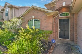 Building Photo - 21115 Amber Crossing Dr