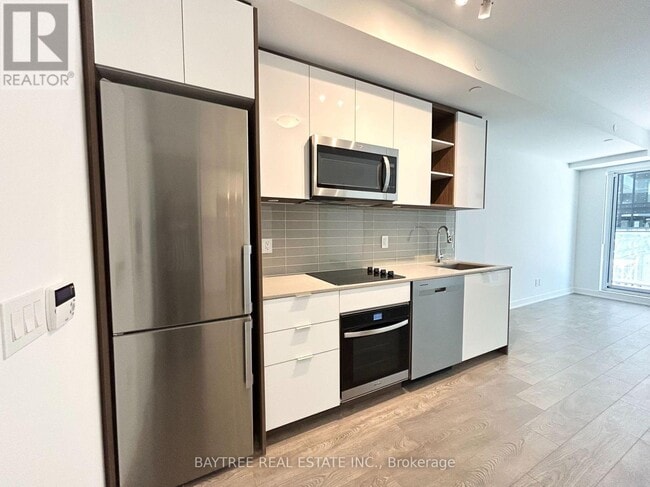 Building Photo - 543 Richmond St W