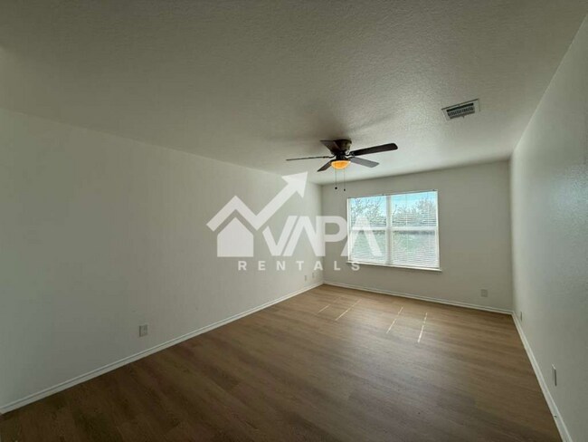 Photo - 3719 Candleglenn House