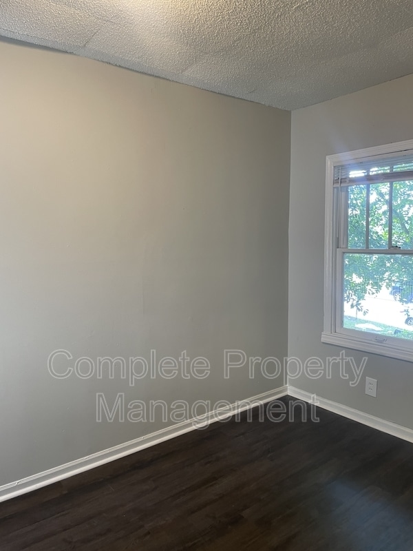 Building Photo - 1836 31st St Ensley