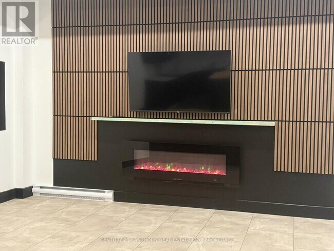 Photo du bâtiment - 302 Montreal St