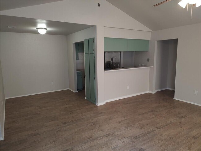 Foto del edificio - 7105 Treasure Cove