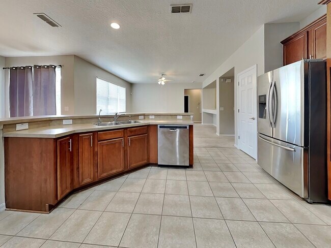 Building Photo - 13631 Podocarpus Ln