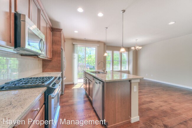 Foto del edificio - 3 br, 2.5 bath House - 1380 NE Hickory Ln
