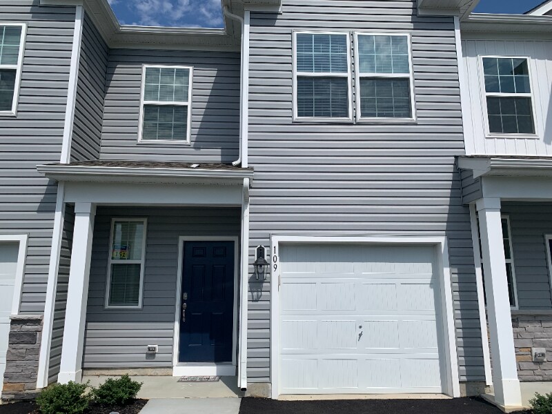 109 Mazzeo Dr, Glassboro, NJ 08028 Townhome Rentals in Glassboro NJ