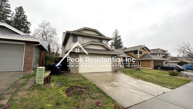 Building Photo - Wonderful 3bd/2.5ba Antelope Home with 2 C...