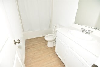 Building Photo - 10930 Bright Beacon Dr