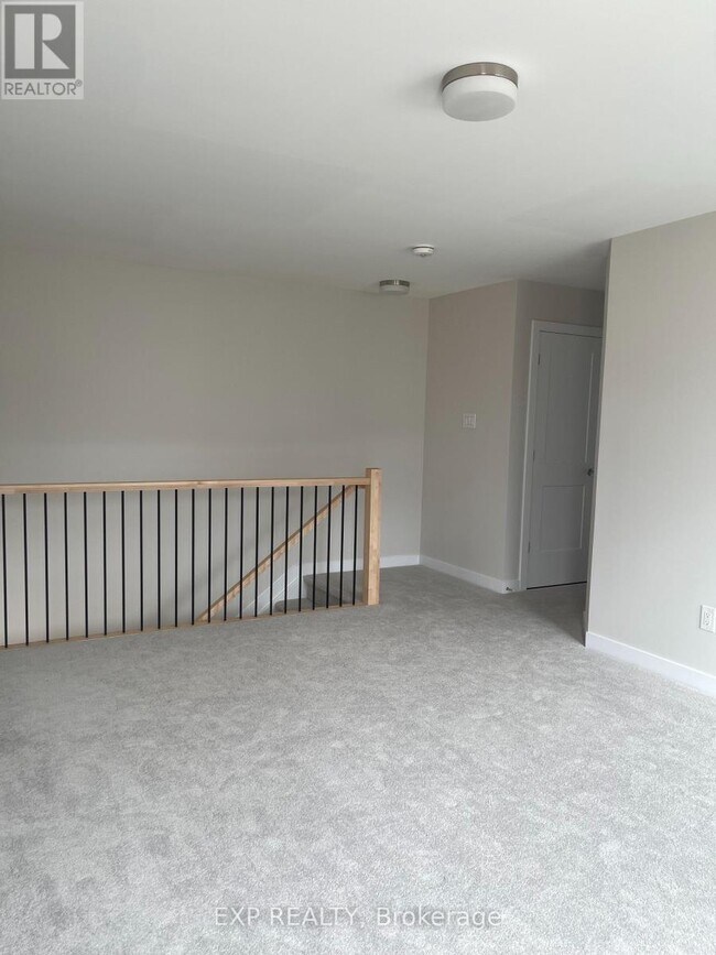 Building Photo - 510 Oldenburg Ave