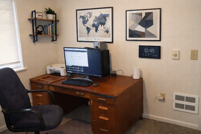 Foto del edificio - 64588 Cammann Rd