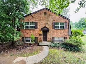 Building Photo - 446 Marlington St