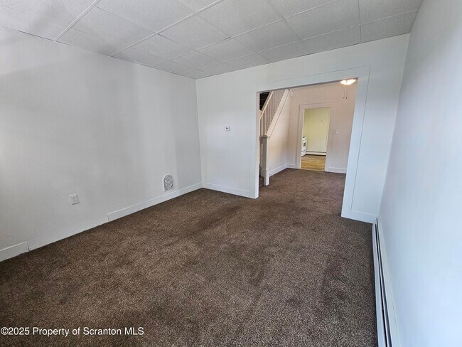 Foto del edificio - 2105 Hollister Ave