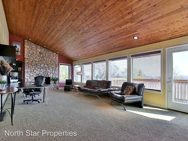 Building Photo - 4 br, 2 bath House - 5745 Skyline Dr.