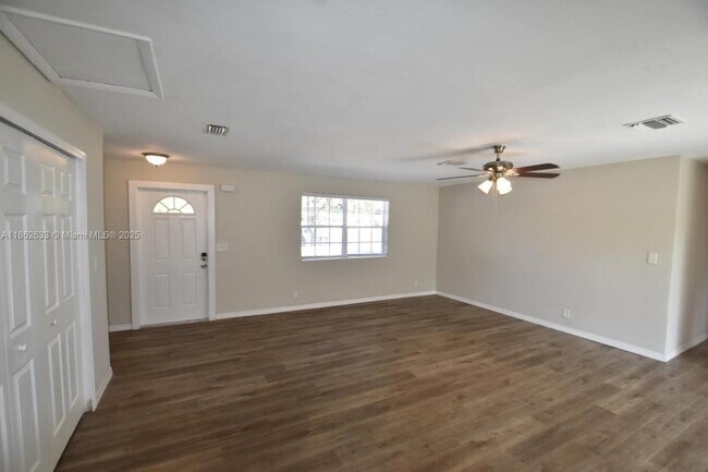 Foto del edificio - 1712 NW 15th Ave