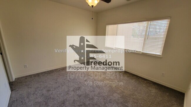 Foto del edificio - 555 Garden Grove Ct