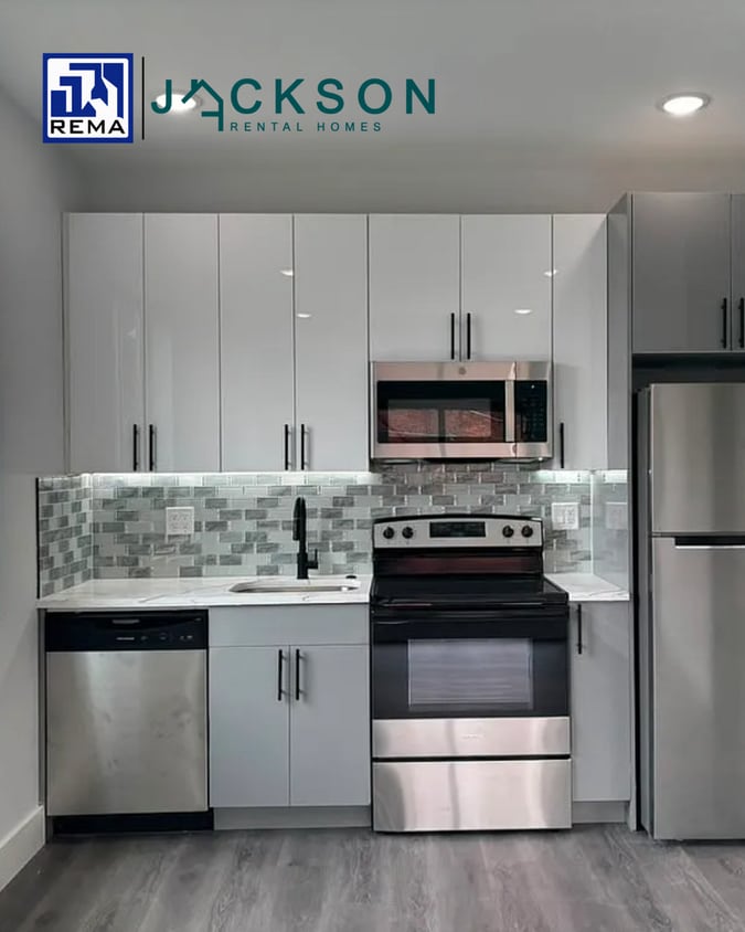 Photo - 675 N 41st St.