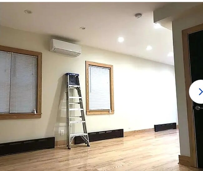 Building Photo - 3427 33rd St