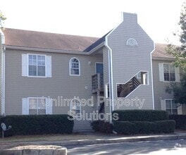 Building Photo - 733 Bragg Dr