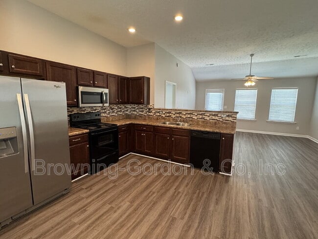 Building Photo - 1321 Bairdscorner Dr