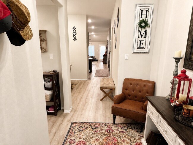 Foto del edificio - 7603 Euros Ln