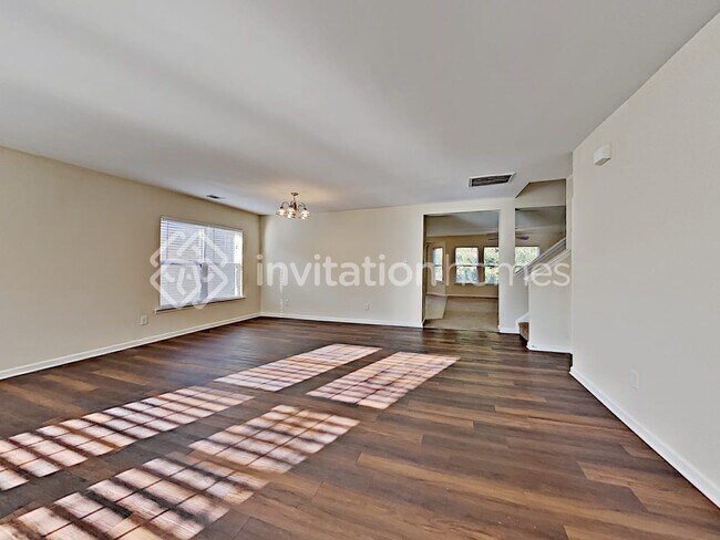 Foto del edificio - 15537 Normans Landing Dr