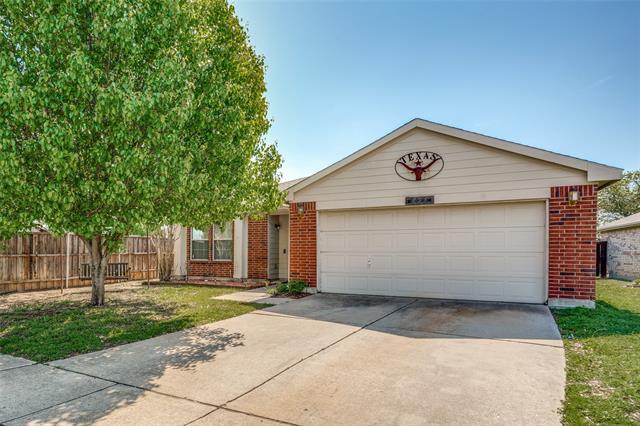 Foto del edificio - 821 Oak Hollow Ln