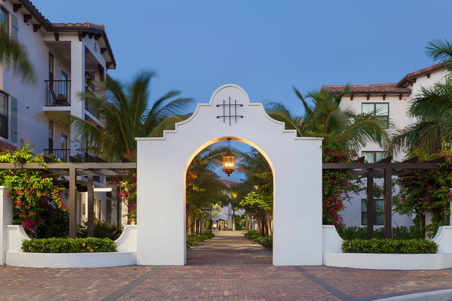 Windsor en Delray Beach es un complejo de apartamentos excepcionalmente lujoso. - Windsor at Delray Beach