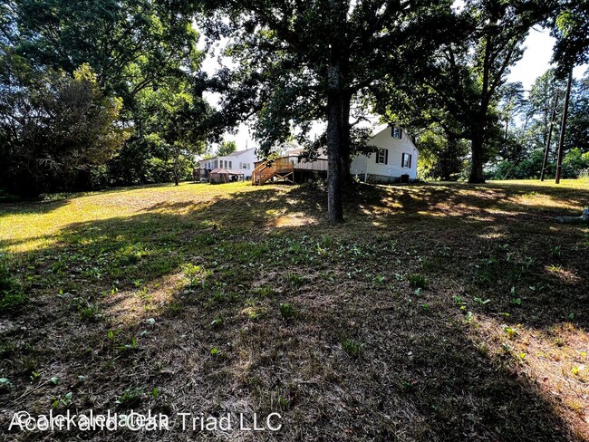 Building Photo - 2 br, 1 bath House - 8118 Walnut Cove Road